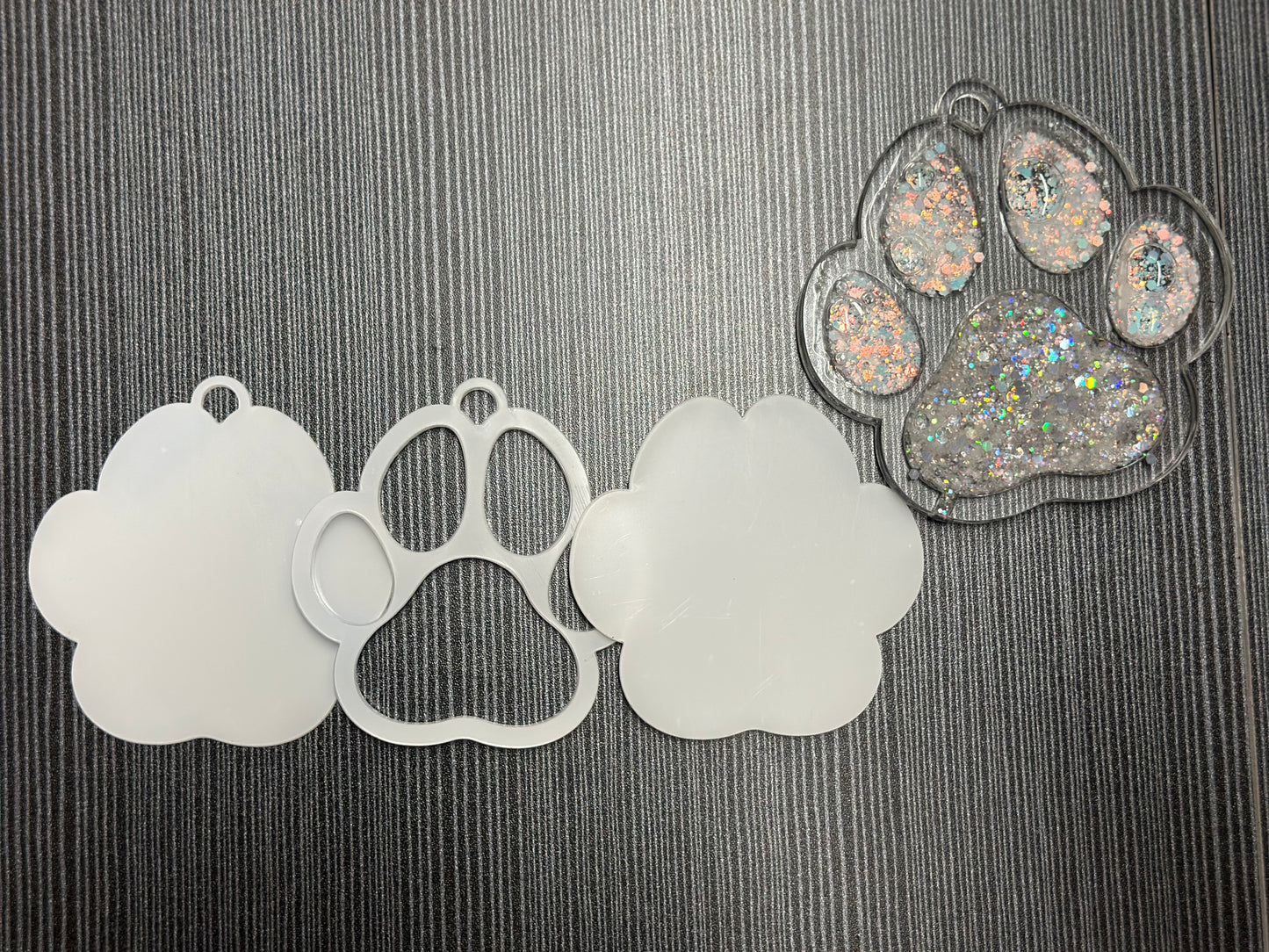 DIY Acrylic Dog Paw Snowglobe Kit